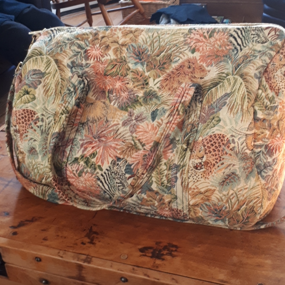Jennie Vaughn weekend bag.